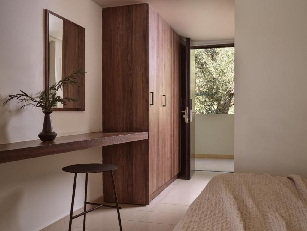 rooms-premium-1-bedroom-suite-with-balcony