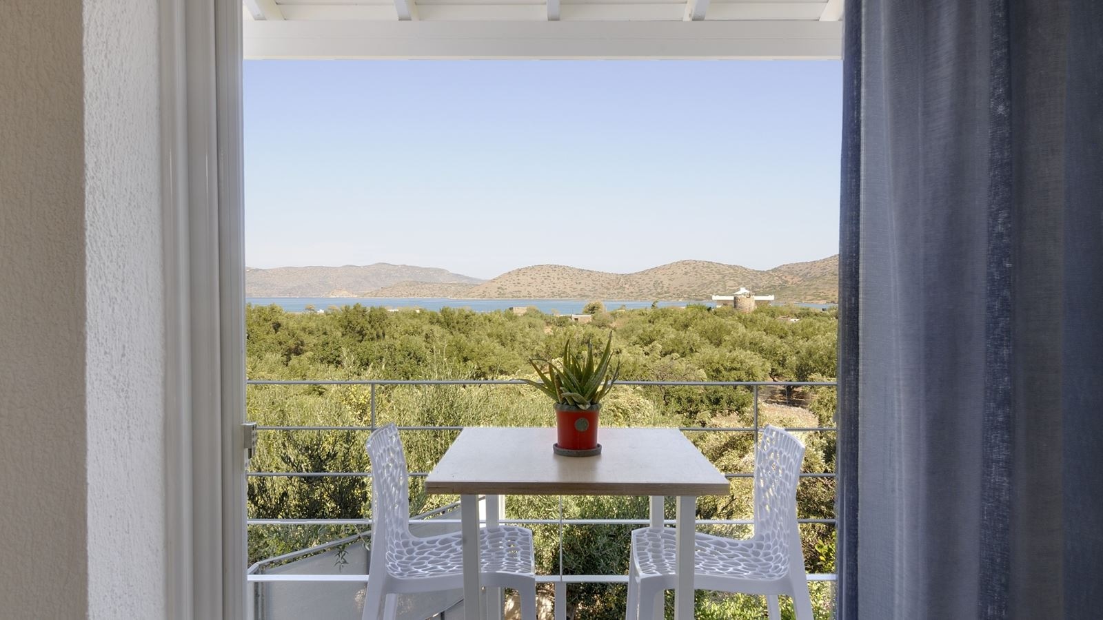 rooms-family-sea-view