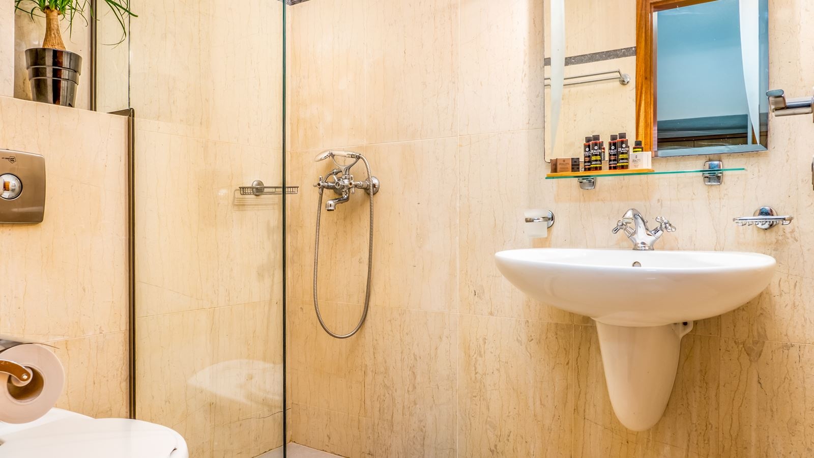 rooms-standard-studio