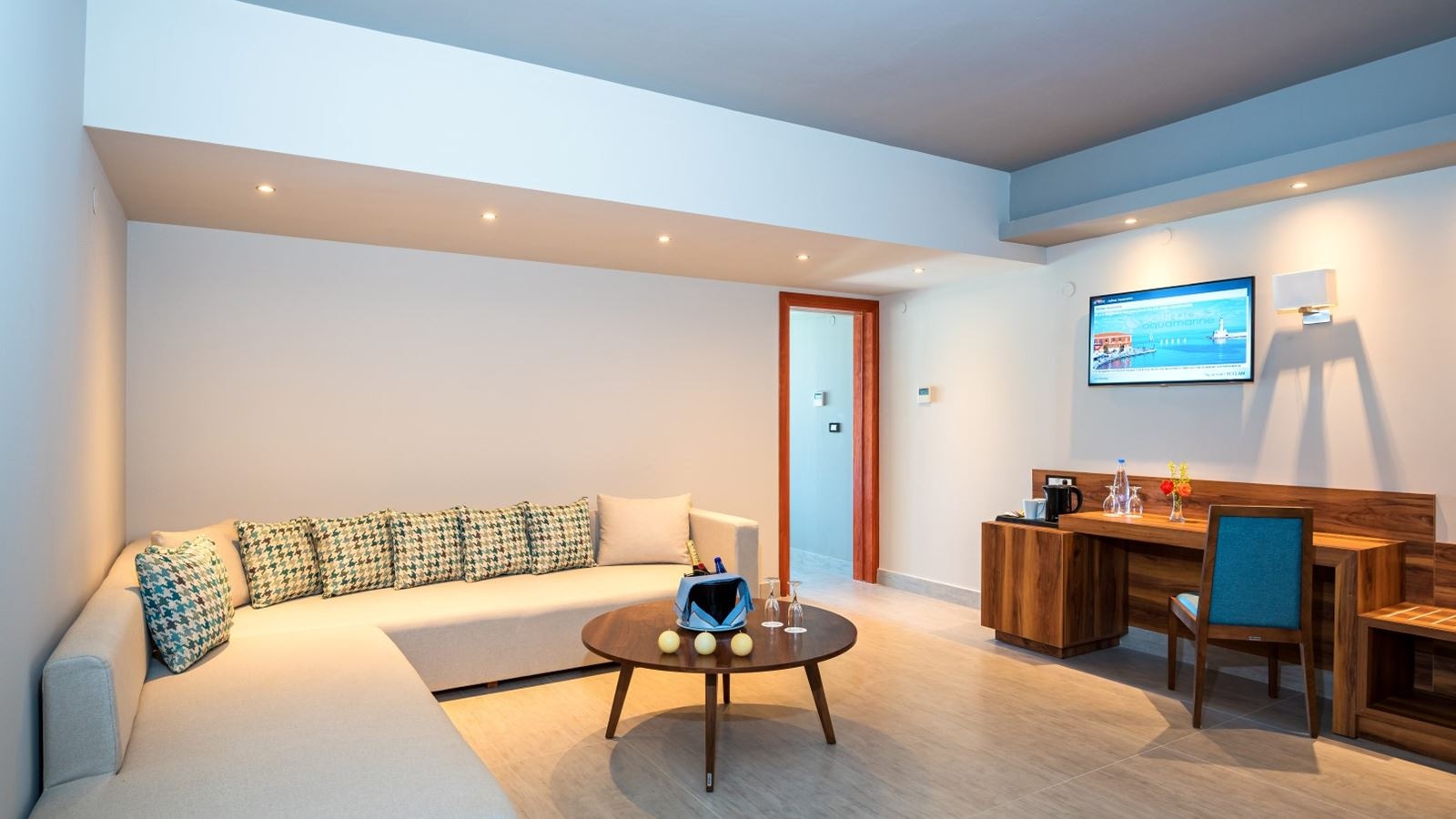 rooms-superior-suite-sea-view-private-pool