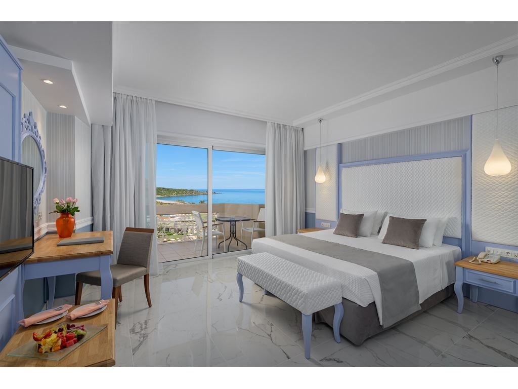 rooms-junior-suite-sea-view