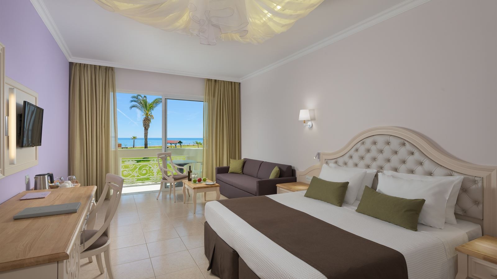 rooms-deluxe-family-room-sea-view