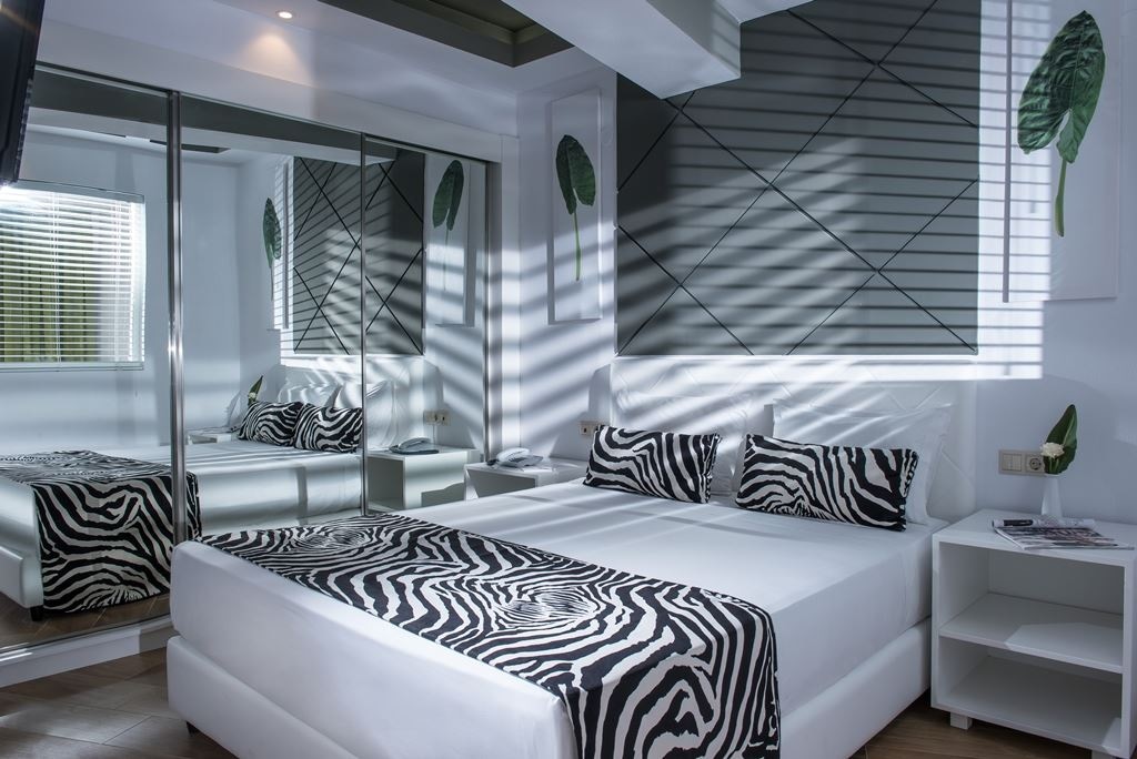 rooms-room-superior-family