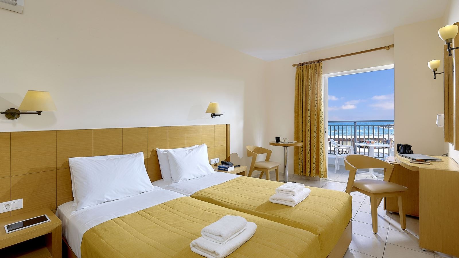 rooms-double-room-sea-view-single-use