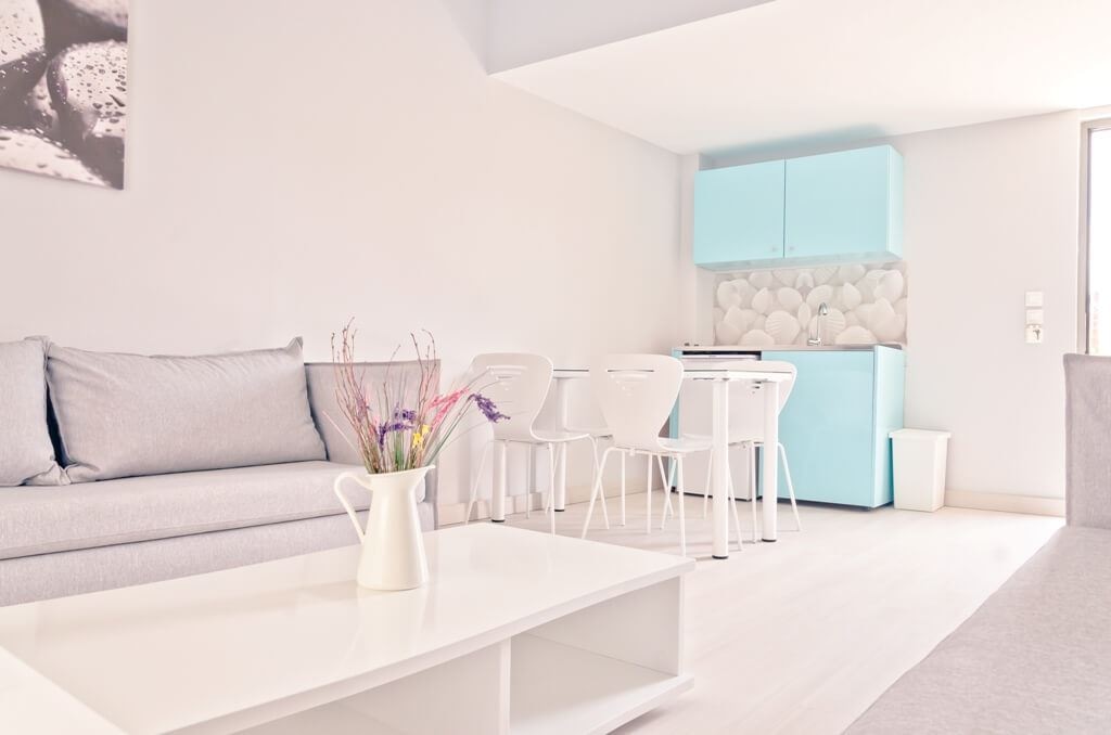 rooms-apartment-1-bedroom-poolview-terrace