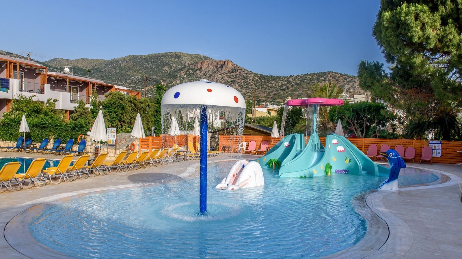 pools-outdoor-childrens-pool