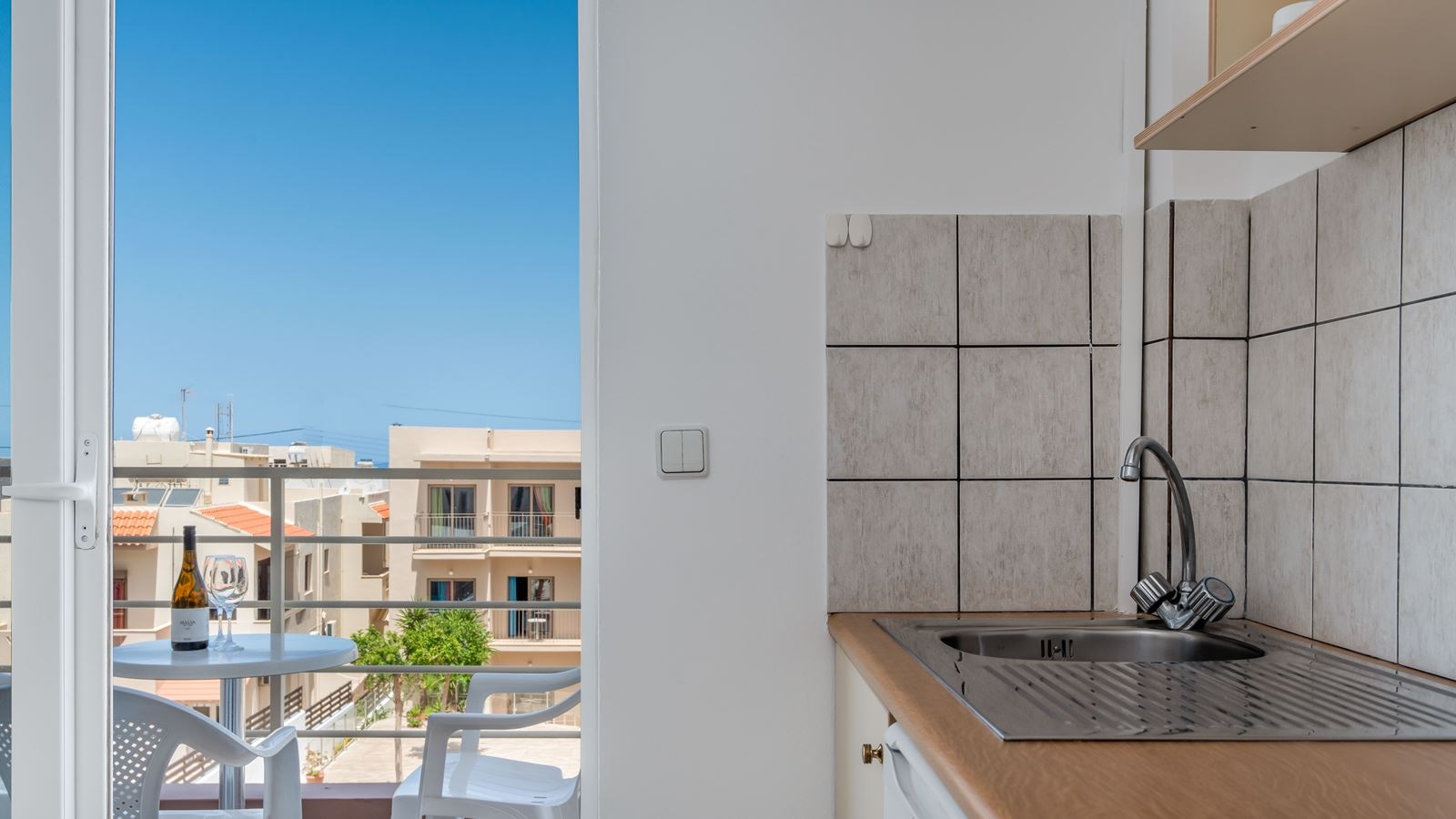 rooms-standard-triple-balcony-or-terrace