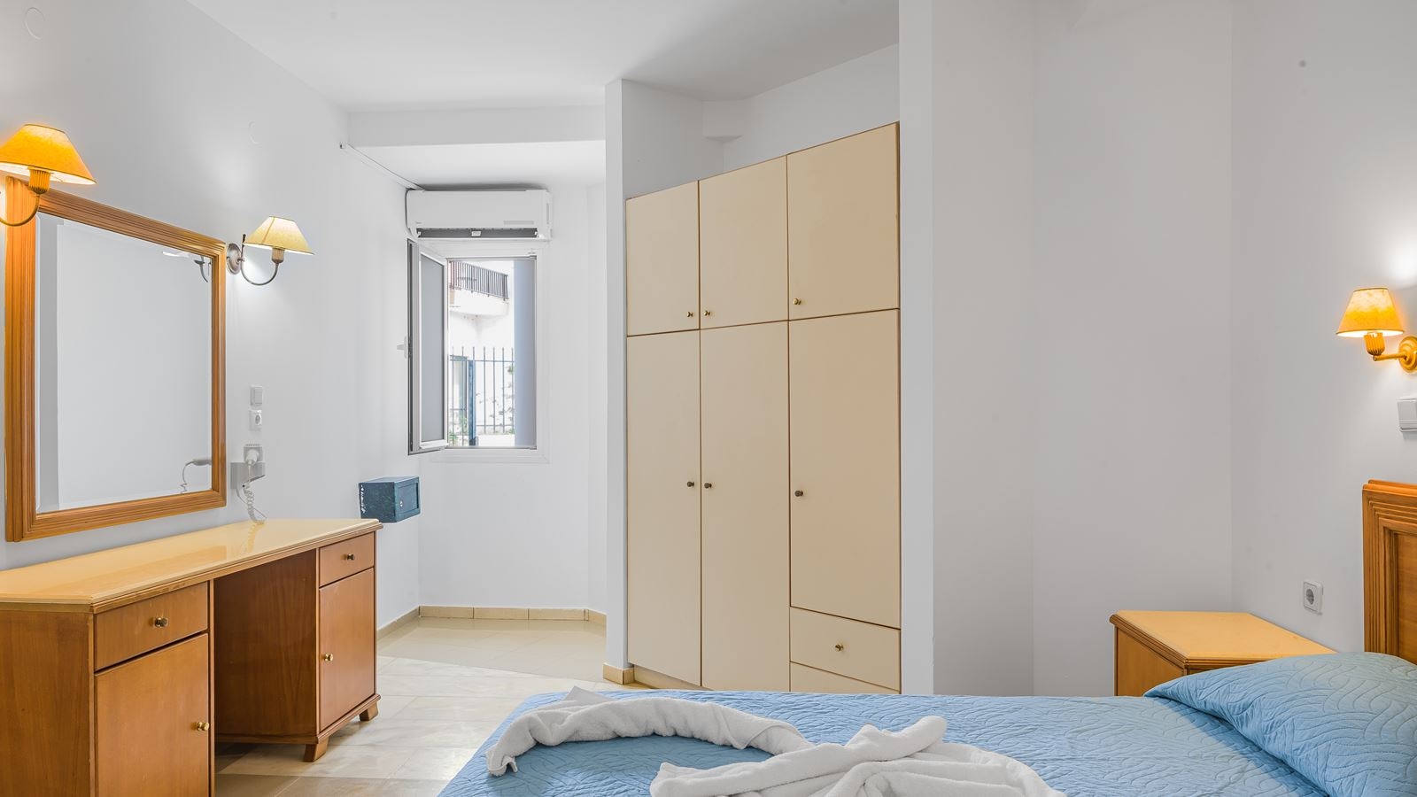 rooms-economy-1-bedroom-triple-apartment-ground-floor