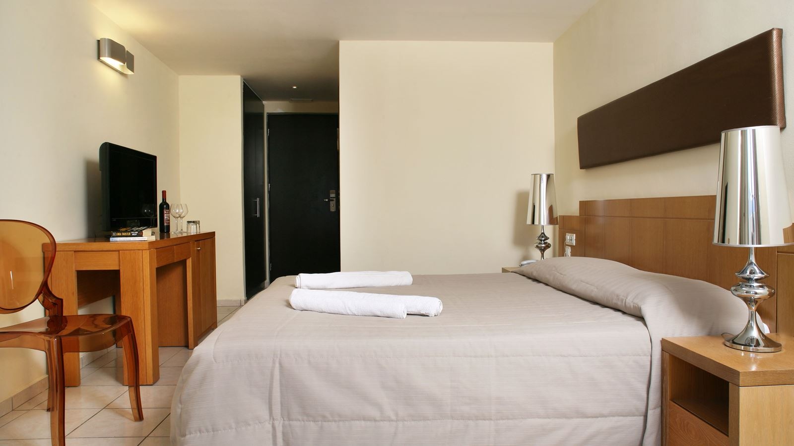 rooms-double-room-balcony