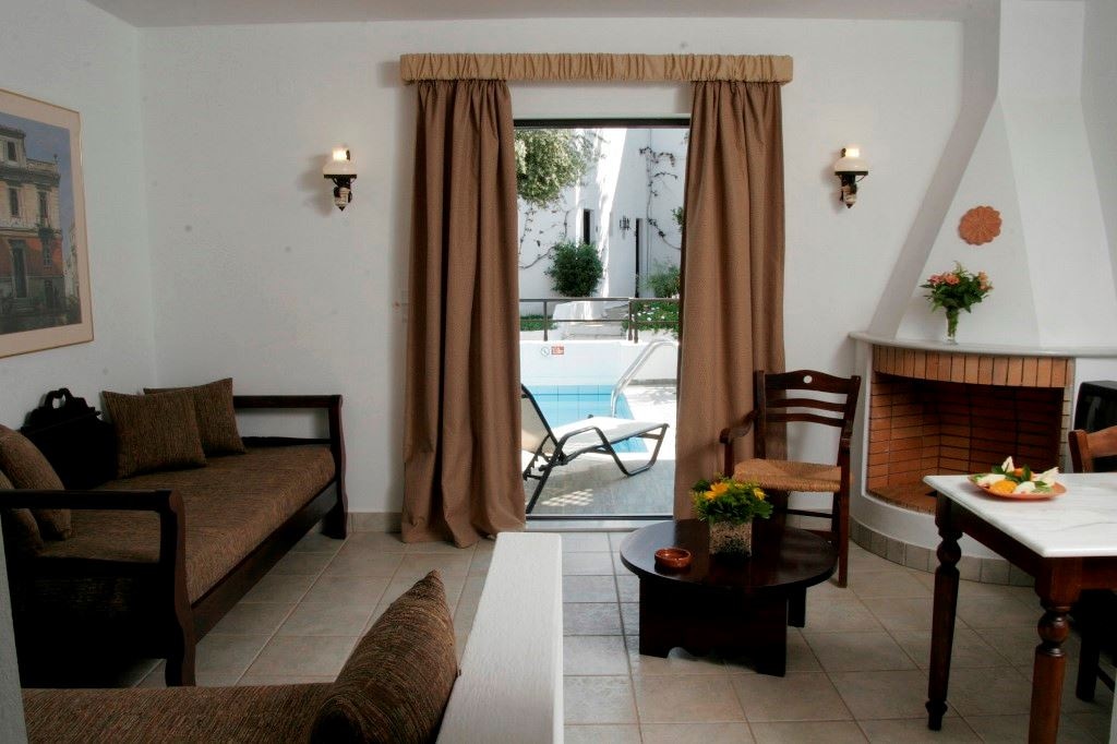 rooms-maisonette-privatepool