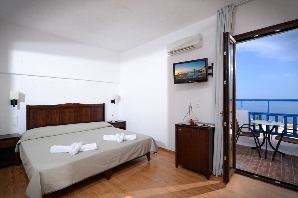 rooms-room-double-seaview-balcony-or-terrace