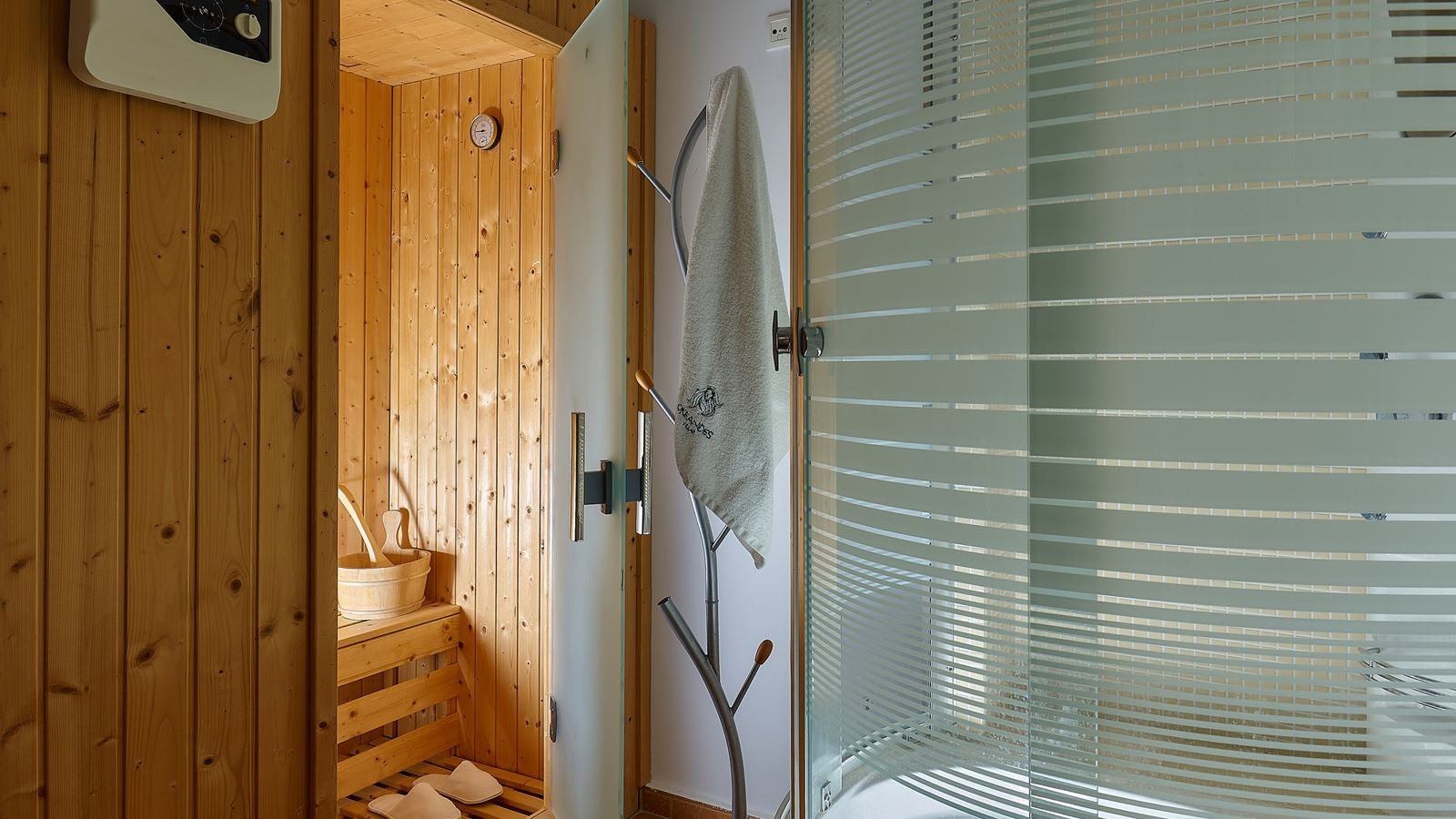 rooms-okeanides-luxury-villas