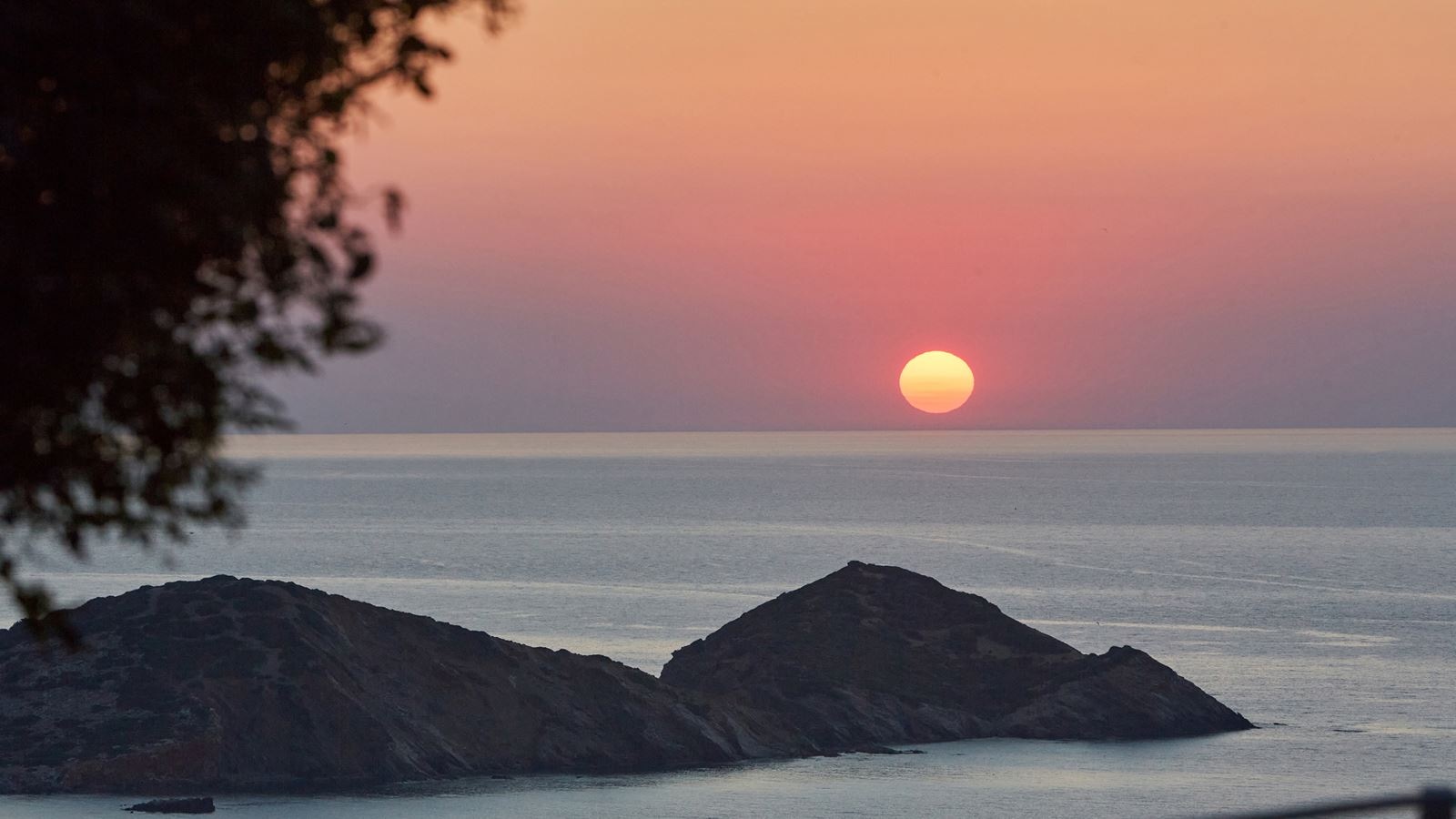 rooms-okeanides-luxury-villas