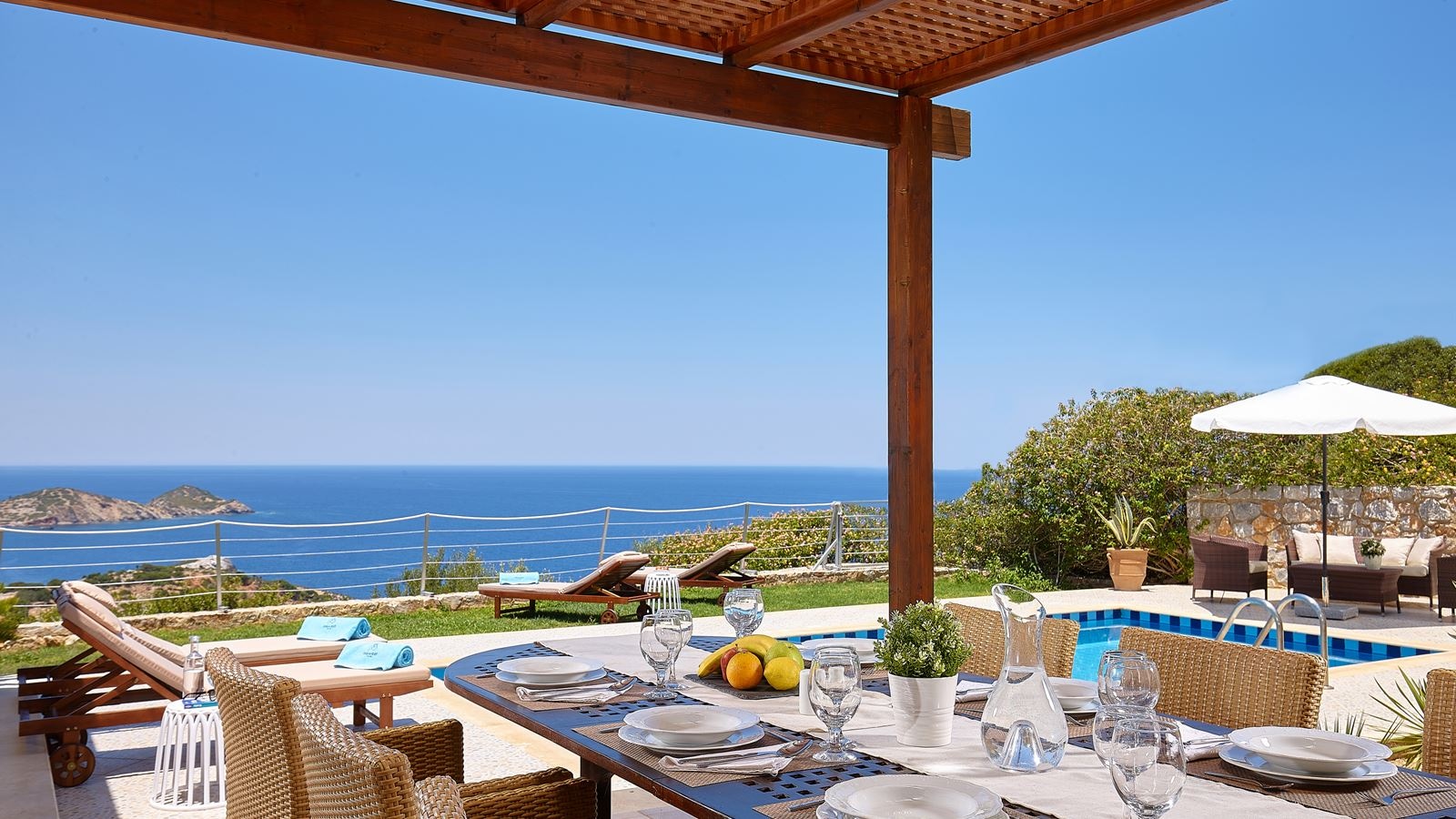 rooms-okeanides-luxury-villas
