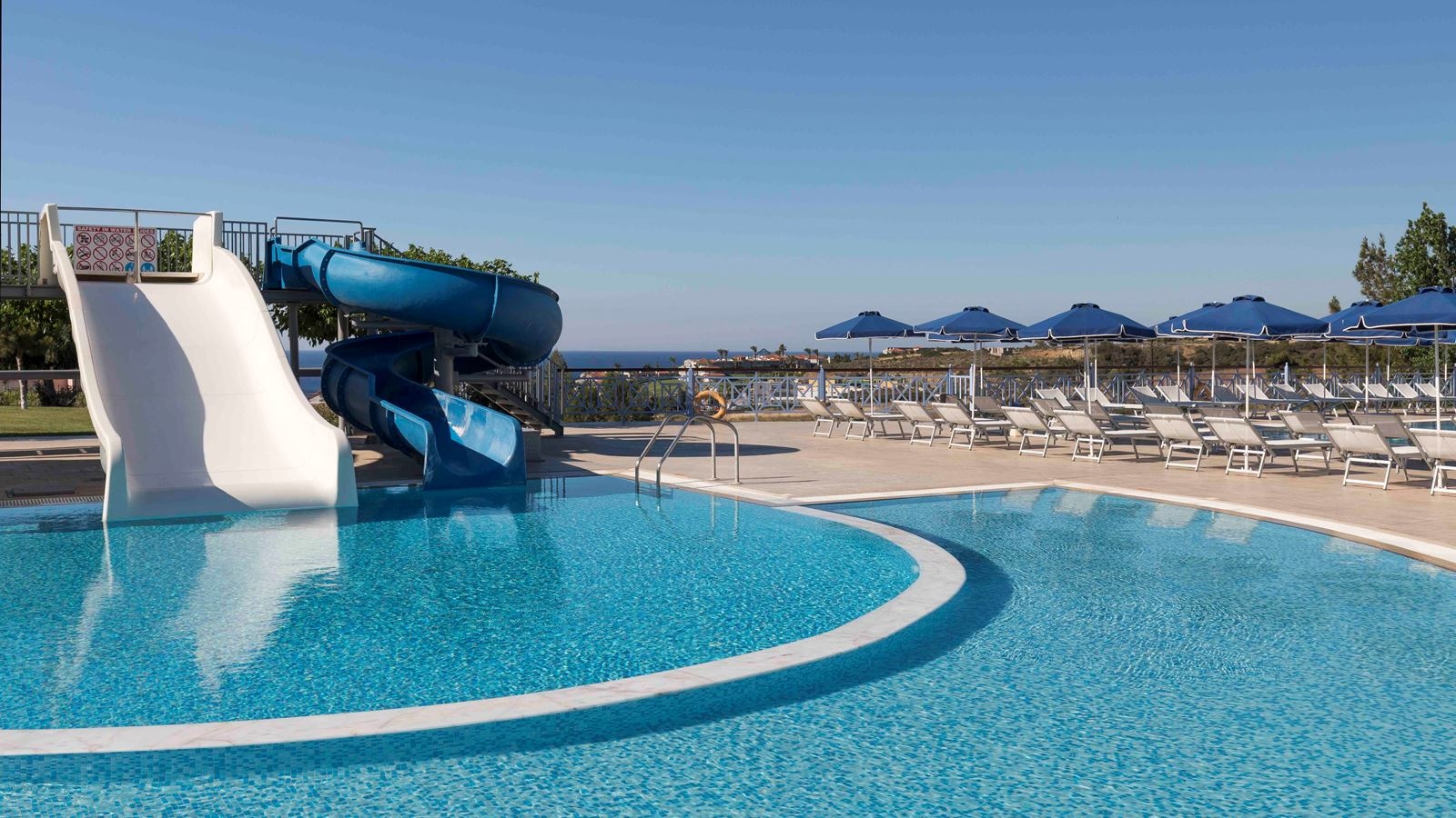 pools-outdoor--indoor-childrens-pool