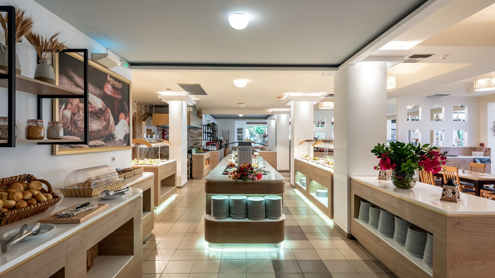 restaurants-mediterraneo-main-restaurant