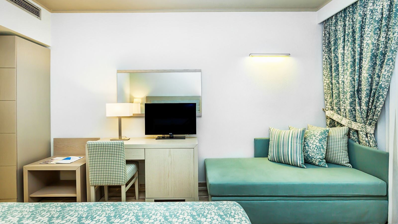 rooms-double-limited-mountain-view-room