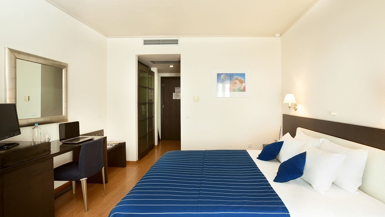 rooms-double-room-mountain-view