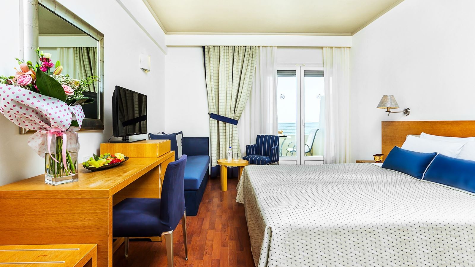 rooms-superior-mountain-view-room