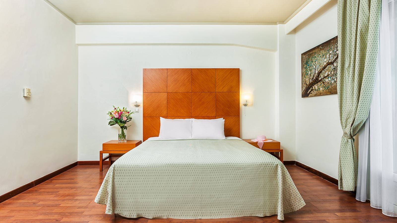 rooms-deluxe-suite-sea-view