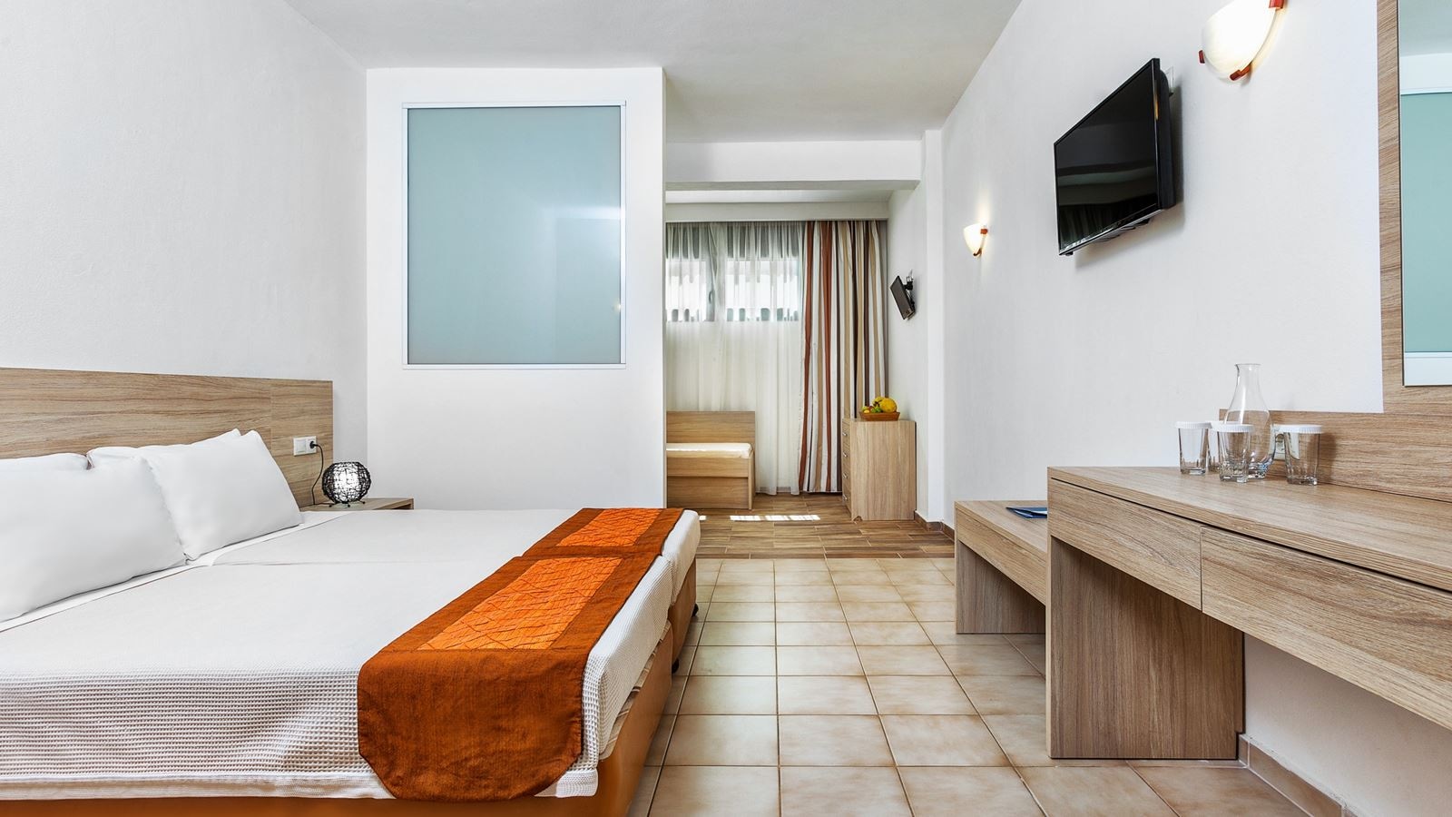 rooms-family-economy-room