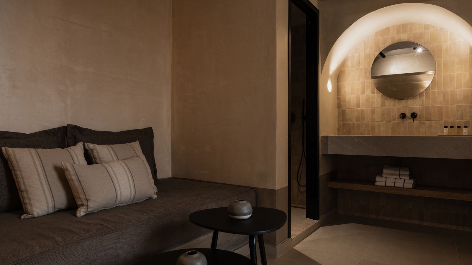 rooms-lithos-junior-suite-sea-view