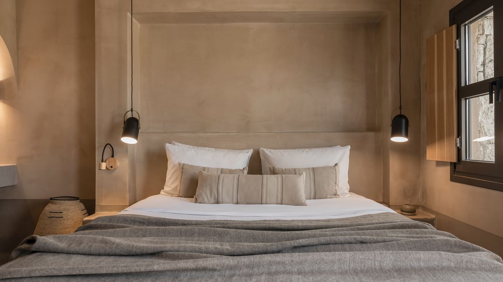 rooms-kamares-double-timeless-classic-sea-view-balcony-or-terrace