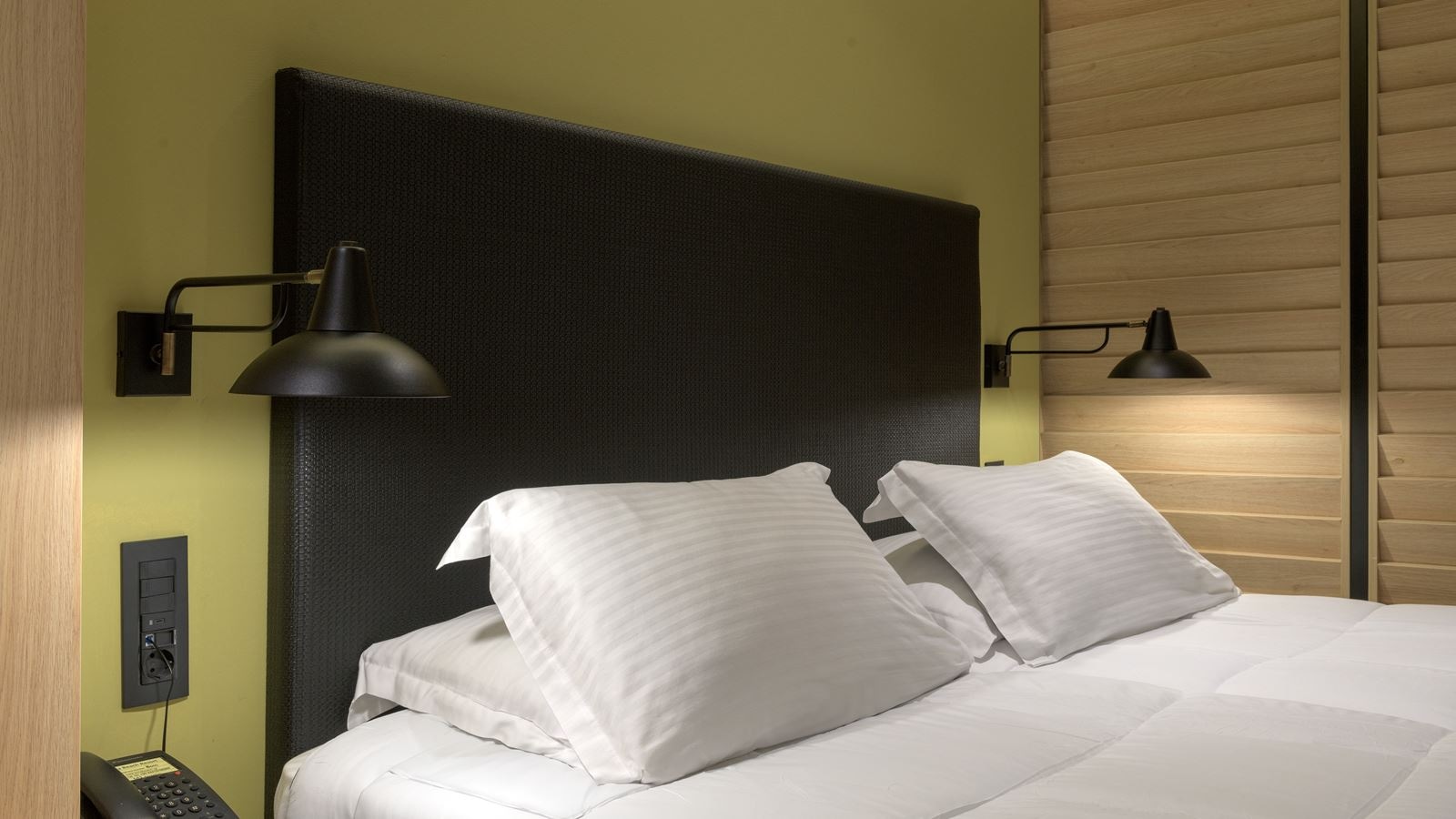 rooms-family-superior-garden-view-balcony-or-terrace