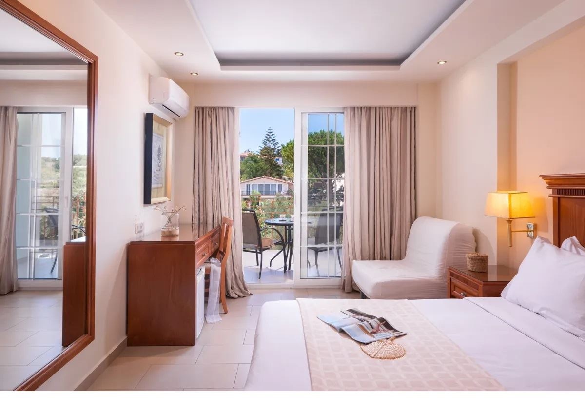 rooms-superior-double-or-twin-room-garden-viewmountain-view