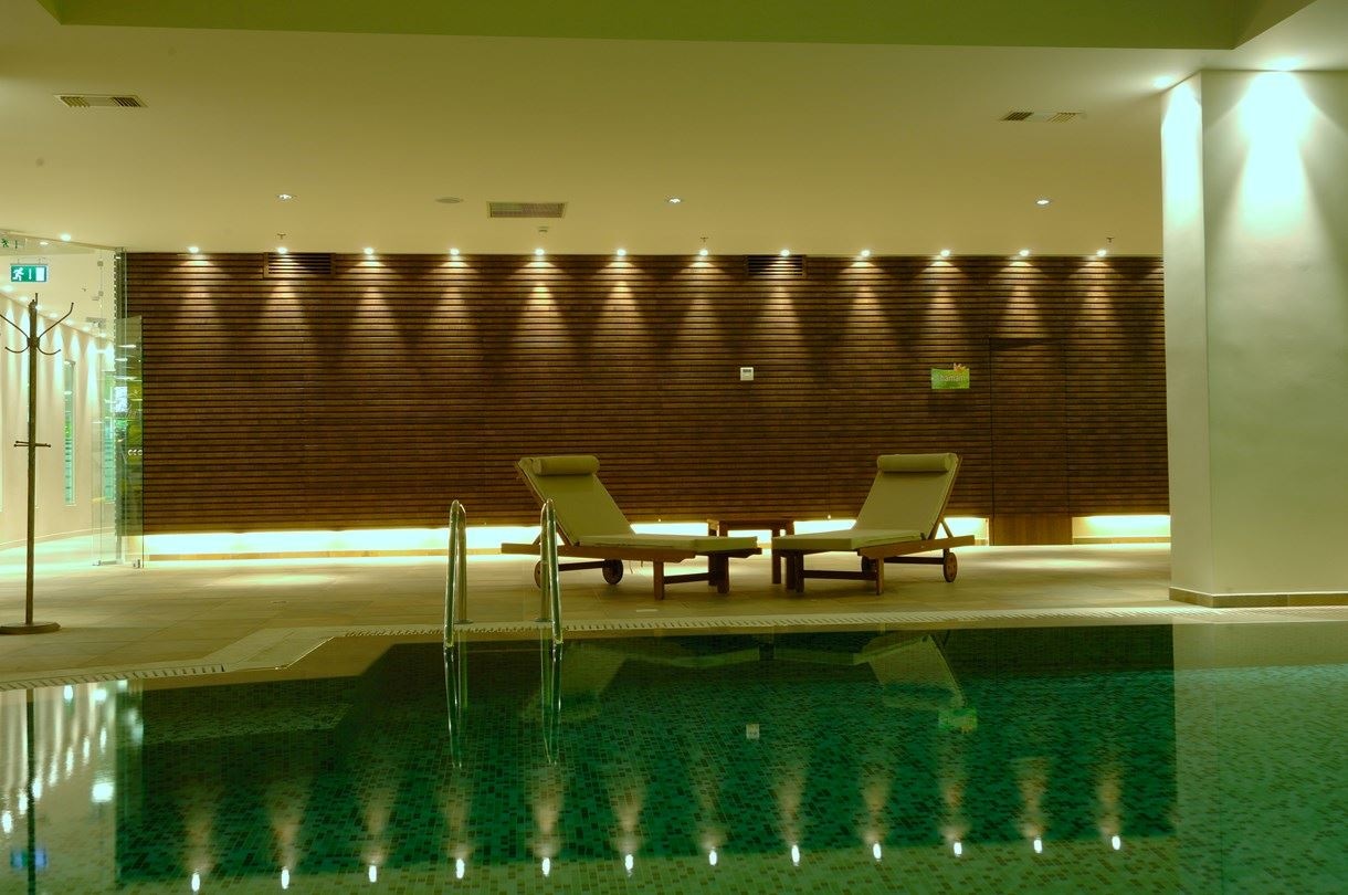 pools-indoor-pool