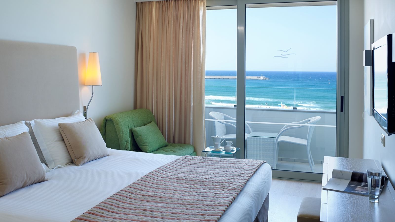 rooms-junior-suite-sea-view