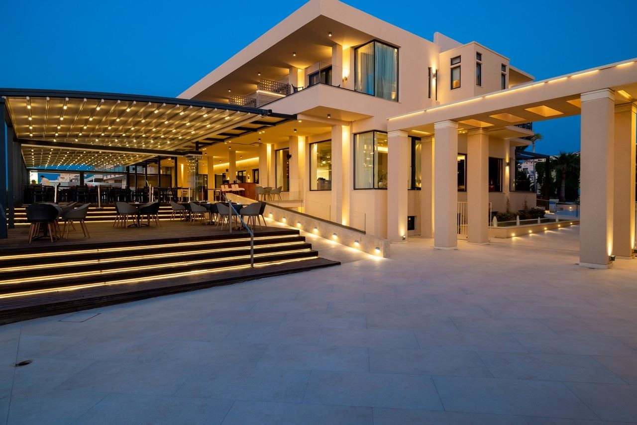 general-main-building