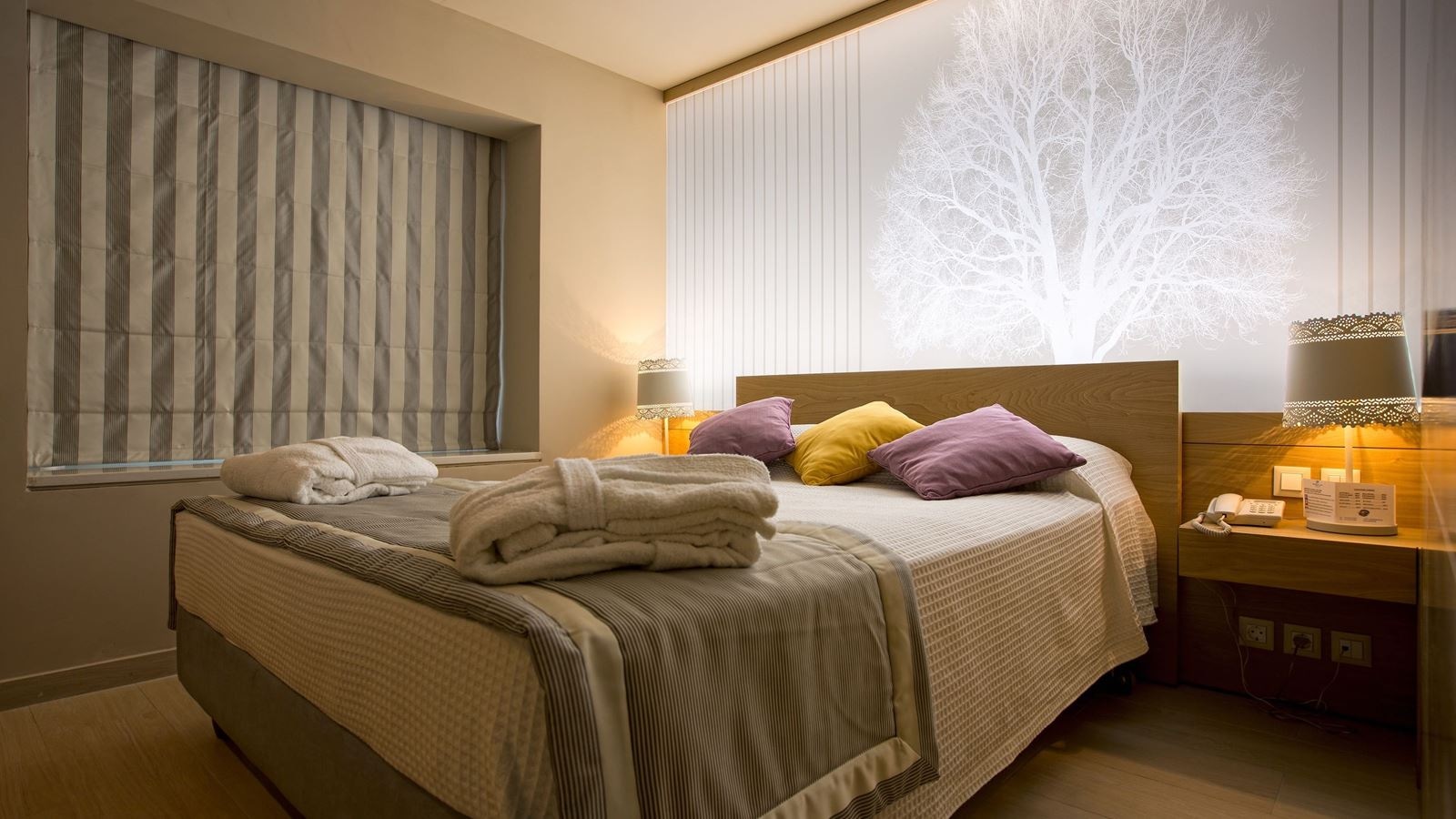 rooms-pool-suite-with-terrace