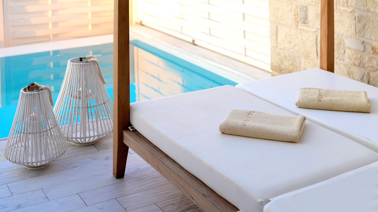 rooms-classic-room-with-private-pool