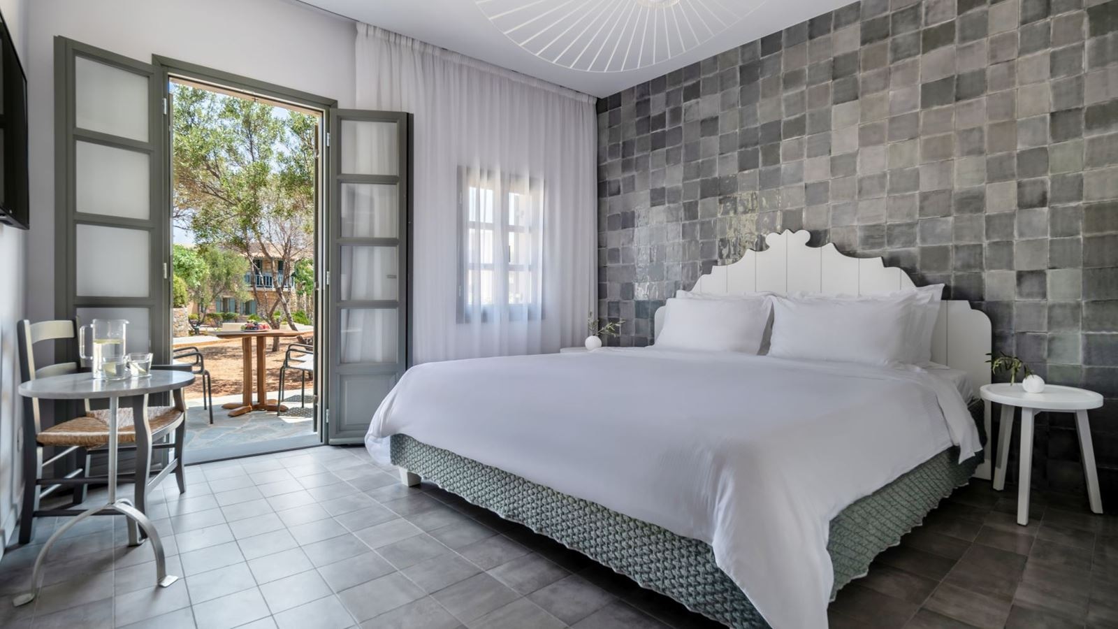 rooms-deluxe-family-suite-garden-view