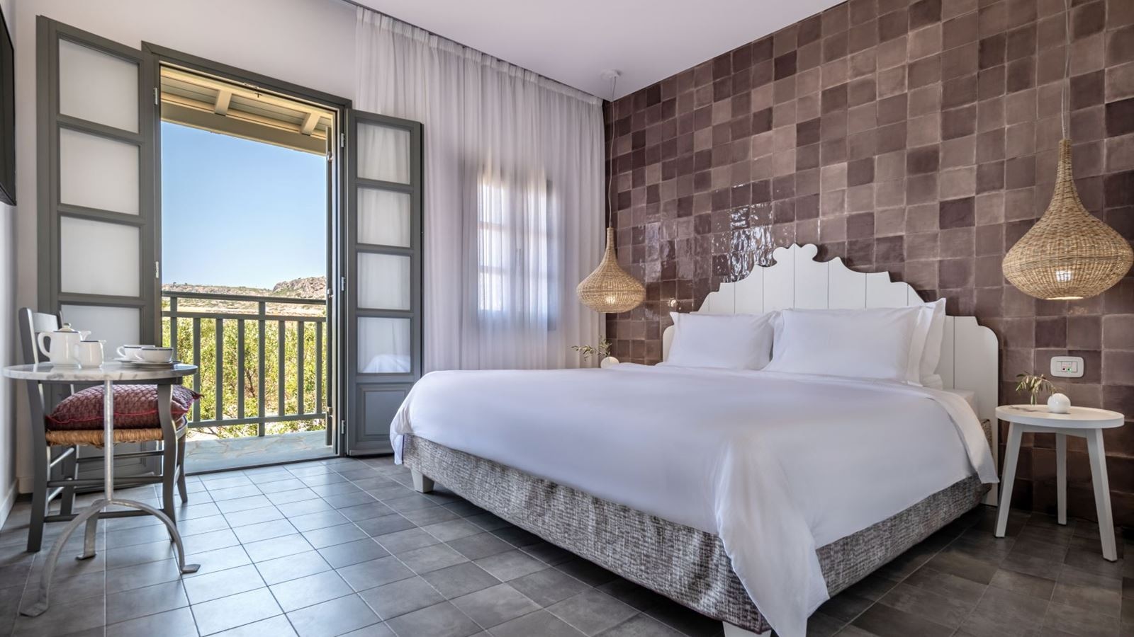 rooms-deluxe-family-suite-sea-view