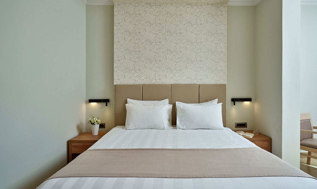 rooms-suite-sharing-pool-jacuzzi-gv