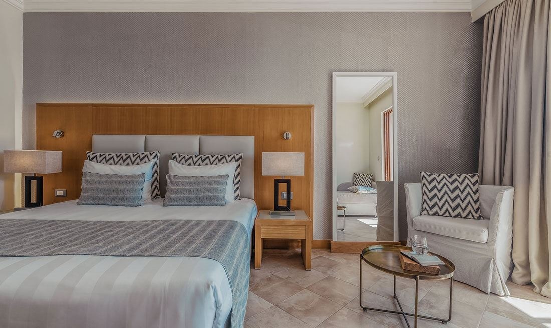 rooms-superior-beachfront-private-pool