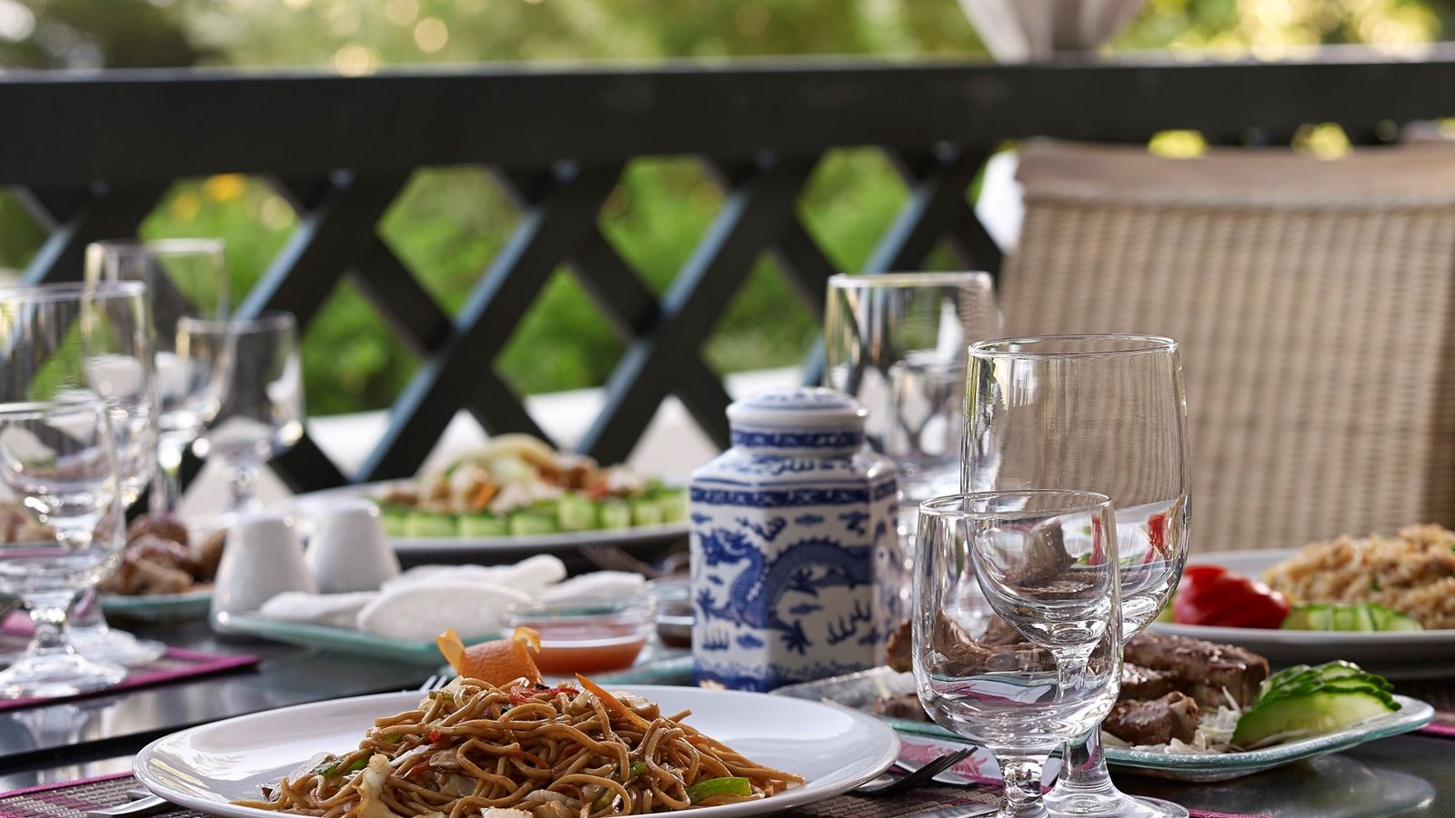 restaurants-restaurants