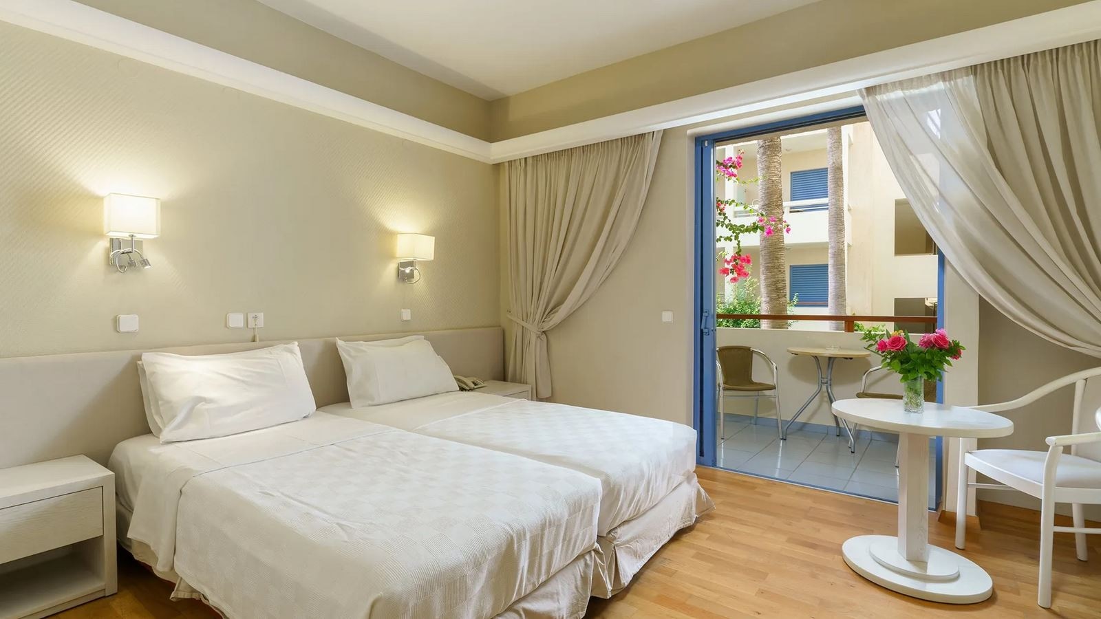 rooms-economy-double-room