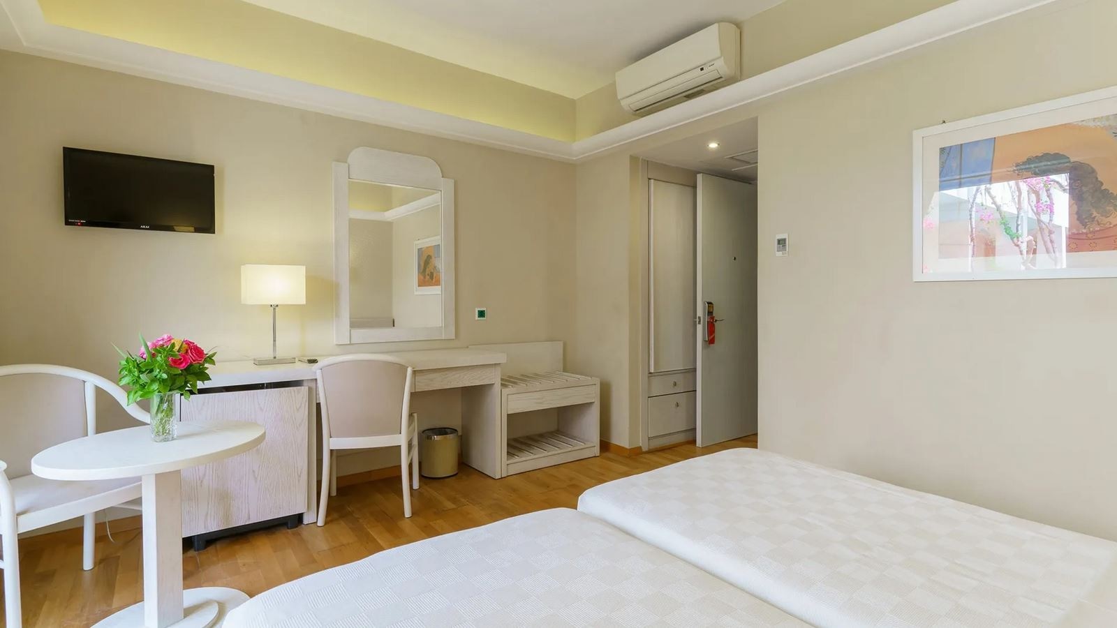 rooms-economy-double-room