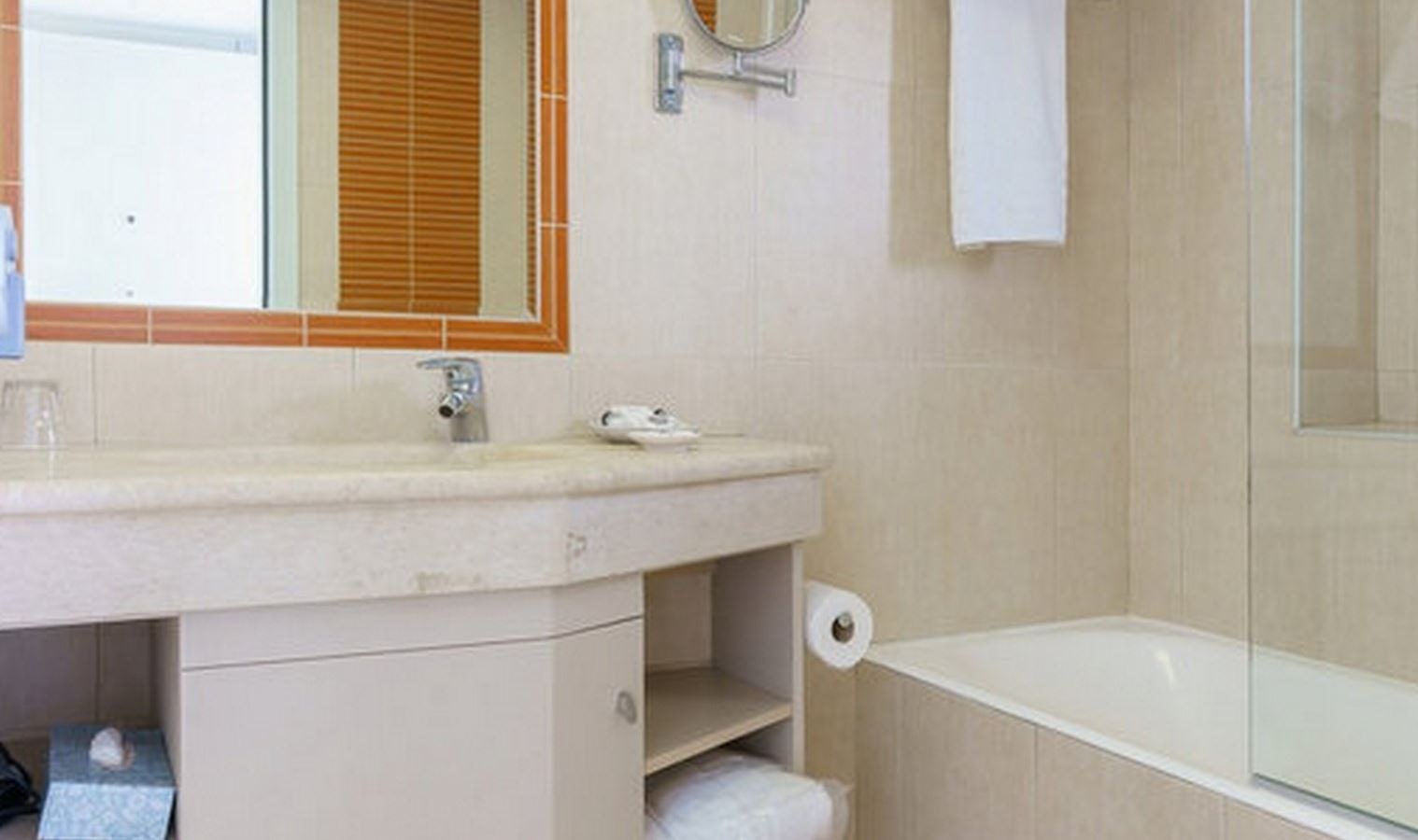 rooms-room-standard-double-side-sea-view-balcony-or-terrace