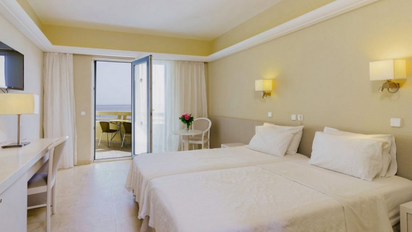 rooms-room-double-sea-view-balcony-or-terrace