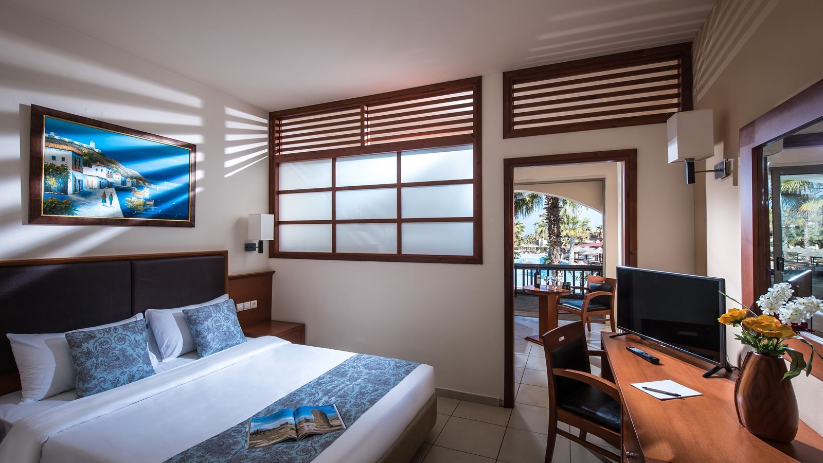 rooms-family-room-with-separation