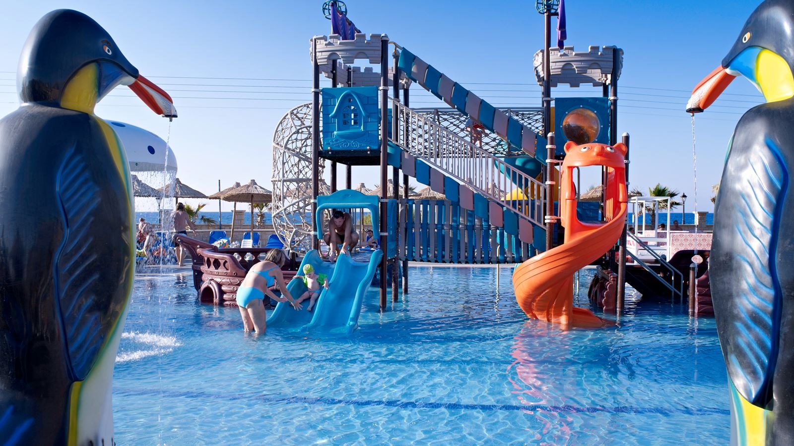 pools-outdoor-childrens-pool