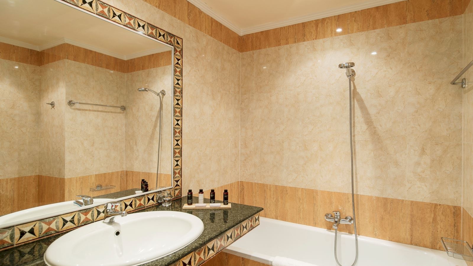 rooms-suites-sea-view