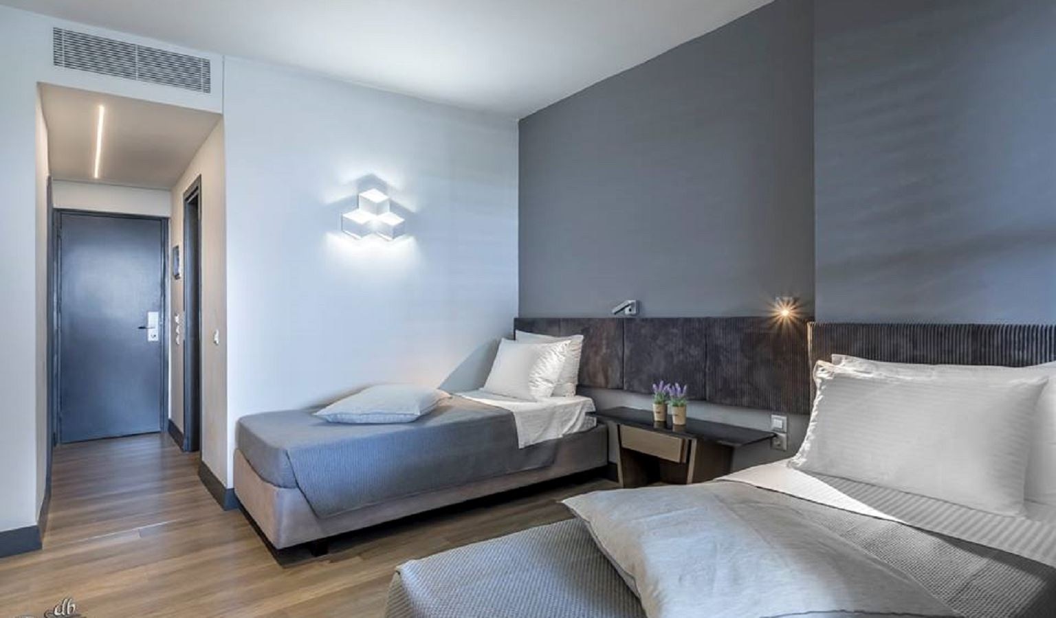 rooms-double-land-view-balcony