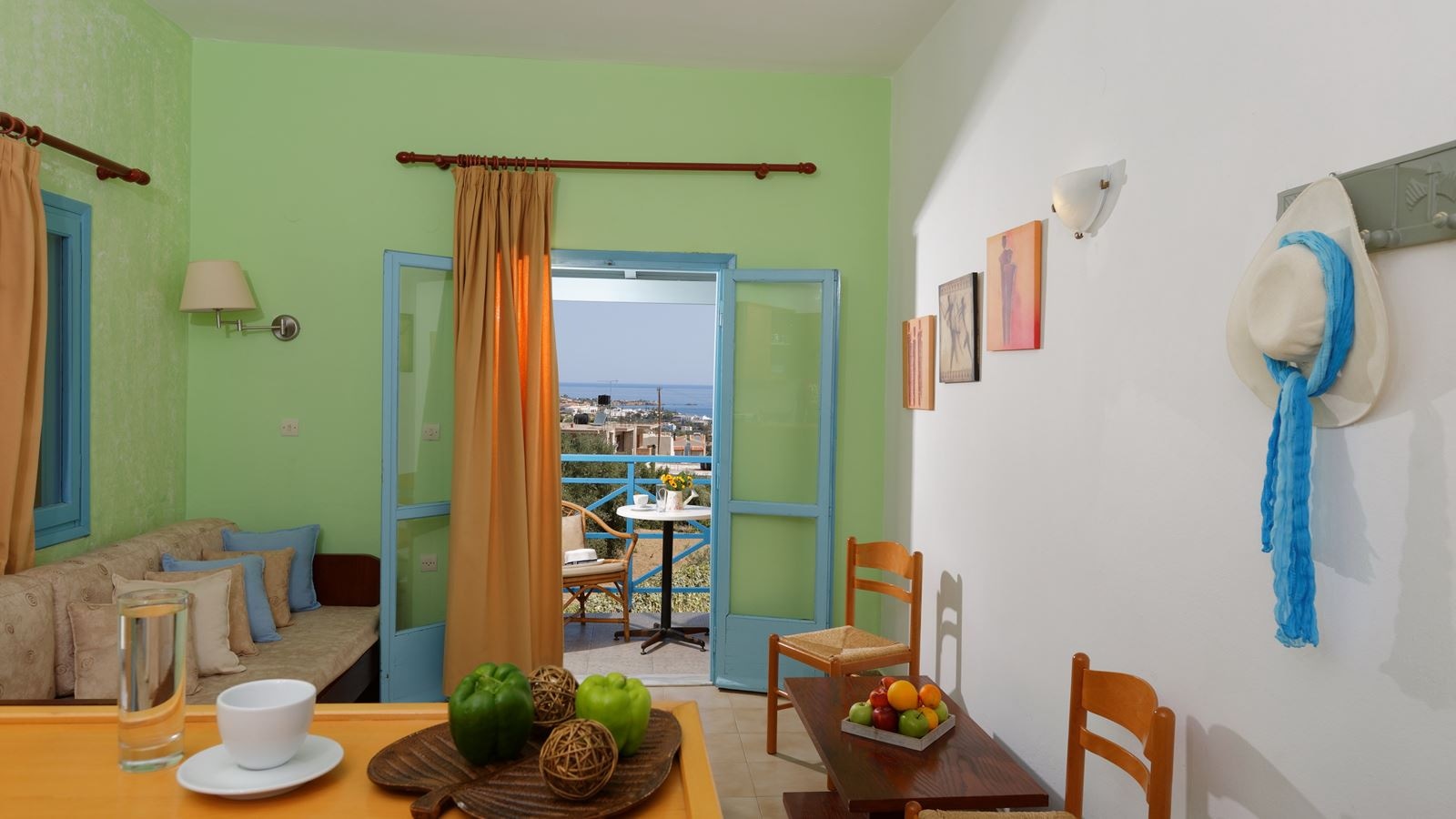 rooms-standard-apartment-balcony-or-terrace