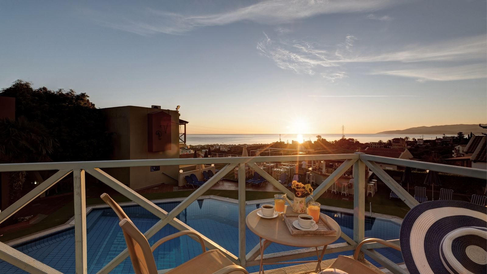 rooms-prenium-apartment-balcony-or-terrace