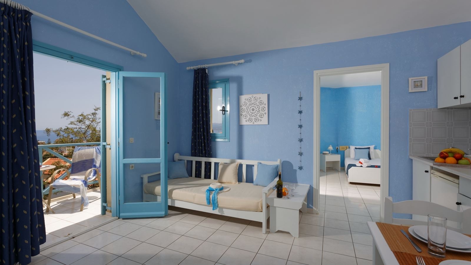 rooms-prenium-apartment-balcony-or-terrace